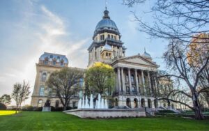 picture of a lonely looking illinois state capital building, symbolizing getting a divorce in illlinois