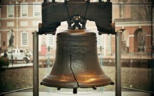 picture of the crack in the liberty bell, symbolizing getting a divorce in pennsylvania