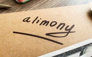 picture of paying alimony to a cheating spouse